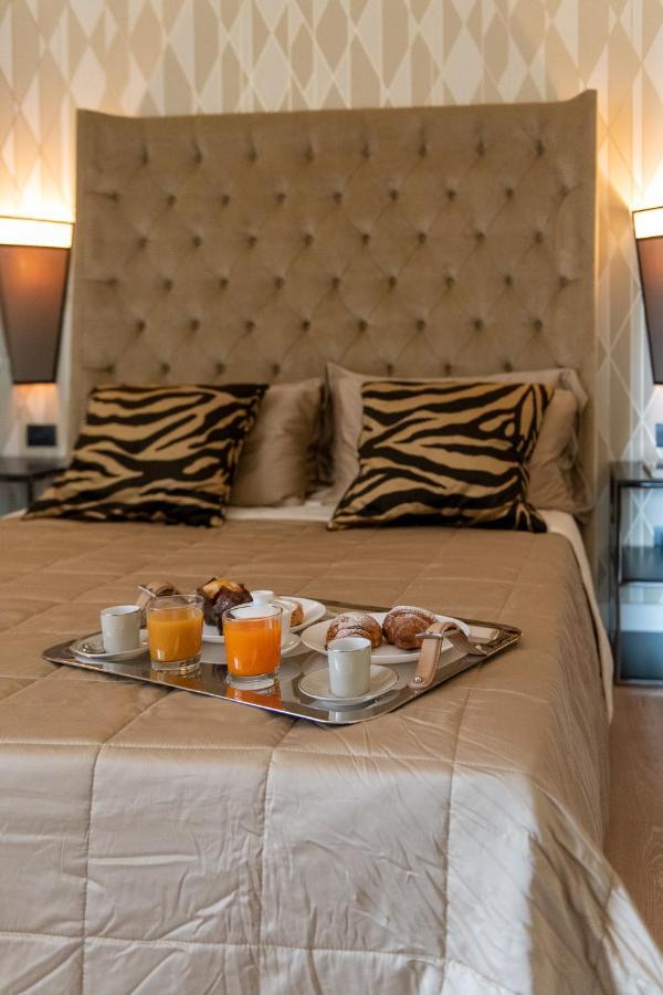 Palazzo Nana Suites & Apartments Napoli Eksteriør billede